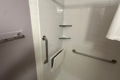 Dekalb-IL-Accessible-Shower-001
