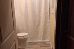 Rock-Island-IL-Bathroom-010-scaled