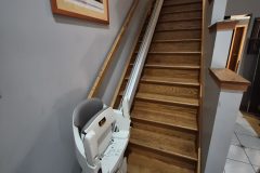 Olympia-Fields-IL-HomeGlide-Stairlift-Install-03-scaled