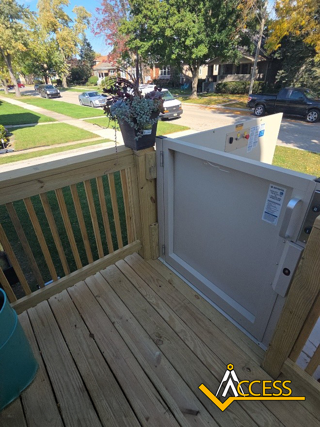 Access-Savaria-Vertical-Platform-Lift-Brookfield-IL-03
