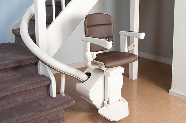 Curved Stair Lift in Lake Forest, IL