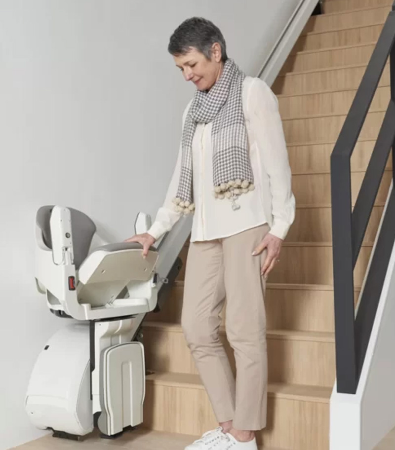 Power Linked Footrest on Access BDD HomeGlide Extra. Footrest Automatically folds and unfolds with the Seat