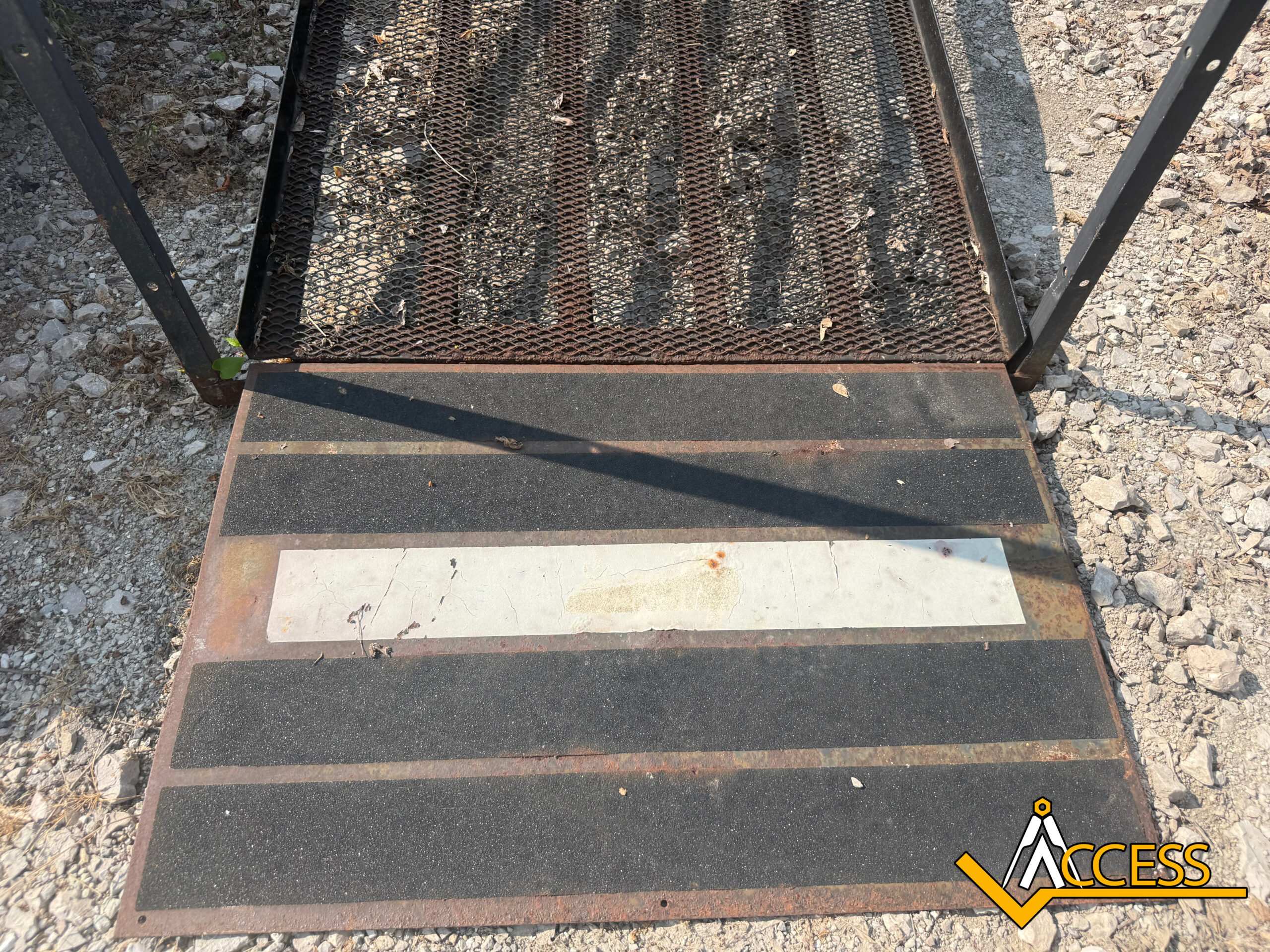 Aluminum vs. Steel Wheelchair Ramps: Know the Difference